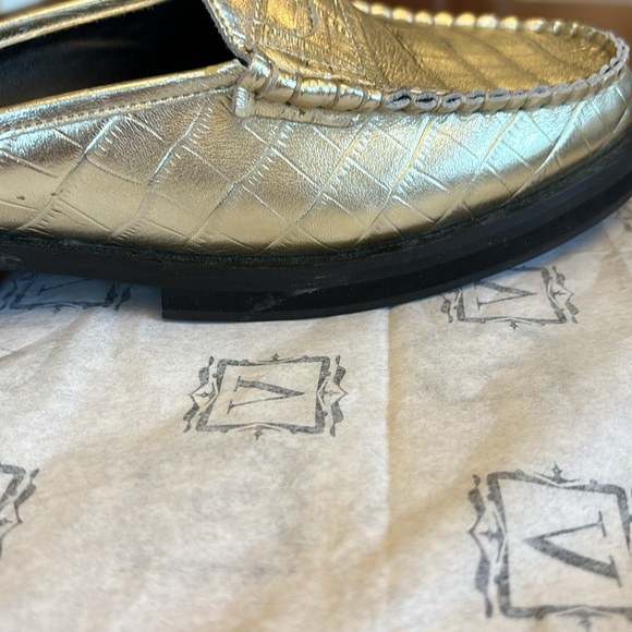 Matisse Tasha Gold Crocodile Print Leather Loafers 8.5M - Picture 4 of 8